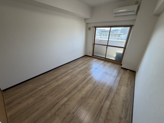 居室・リビング　居間です