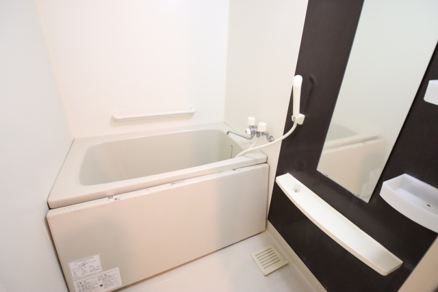 バス・シャワールーム　※別室の参考写真の為、現況優先です。