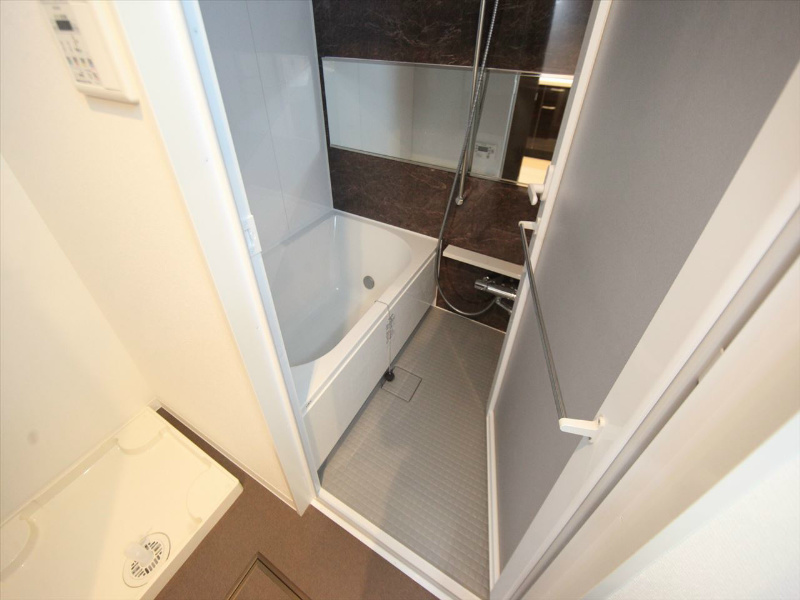 バス・シャワールーム　浴室暖房乾燥機付　高温さし湯機能付お風呂