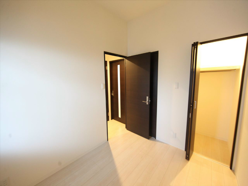 収納　ウォークインクローゼット（収納充実してます）