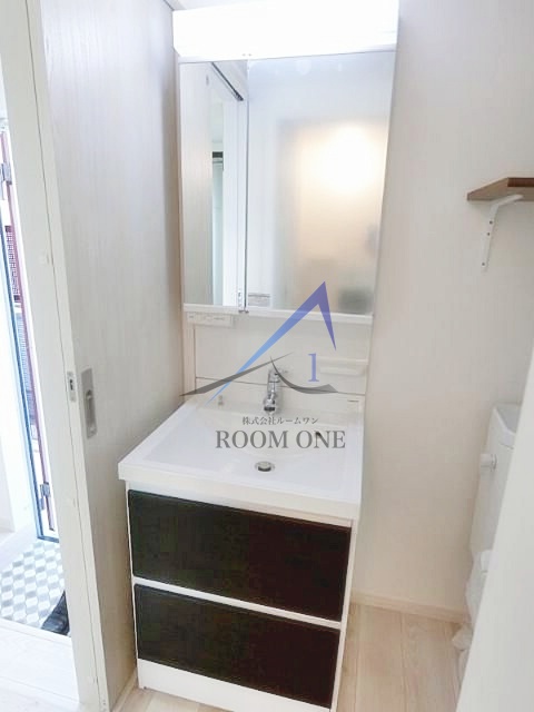 洗面設備　洗面台です。