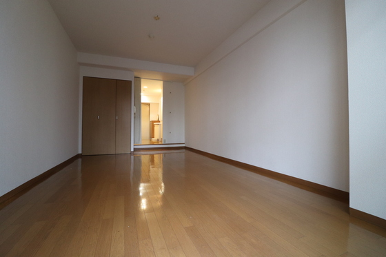 居室・リビング　※別号室のお写真です