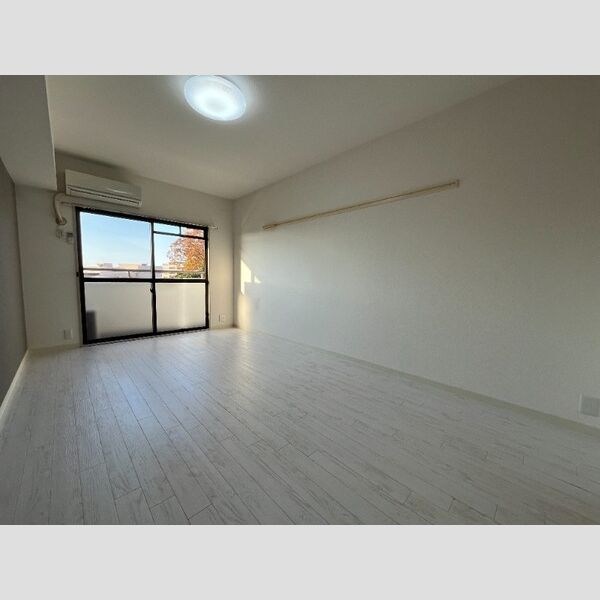 居室・リビング　洋室　エアコン