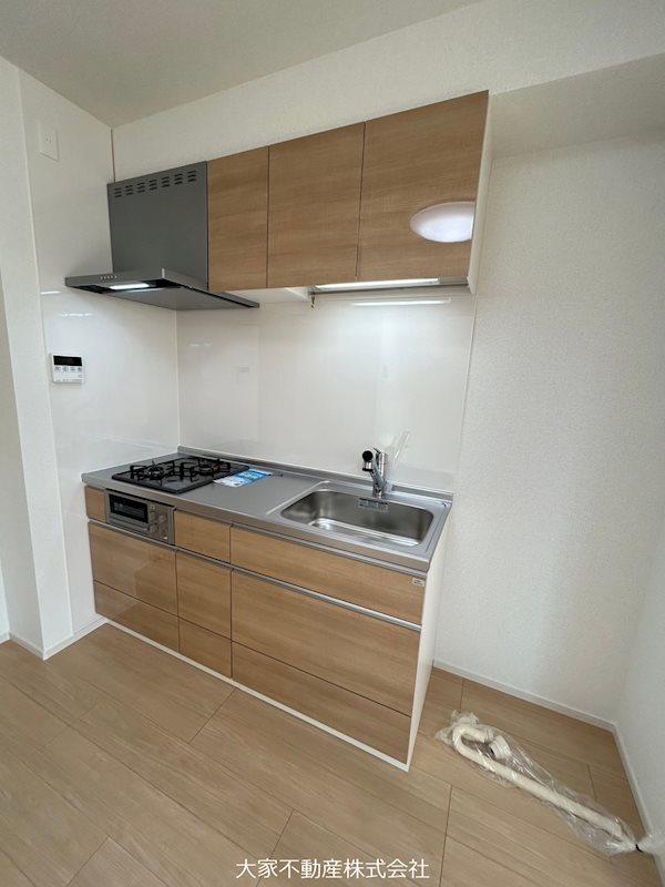 キッチン　※同タイプ。別フロア写真の為イメージ。現況優先。