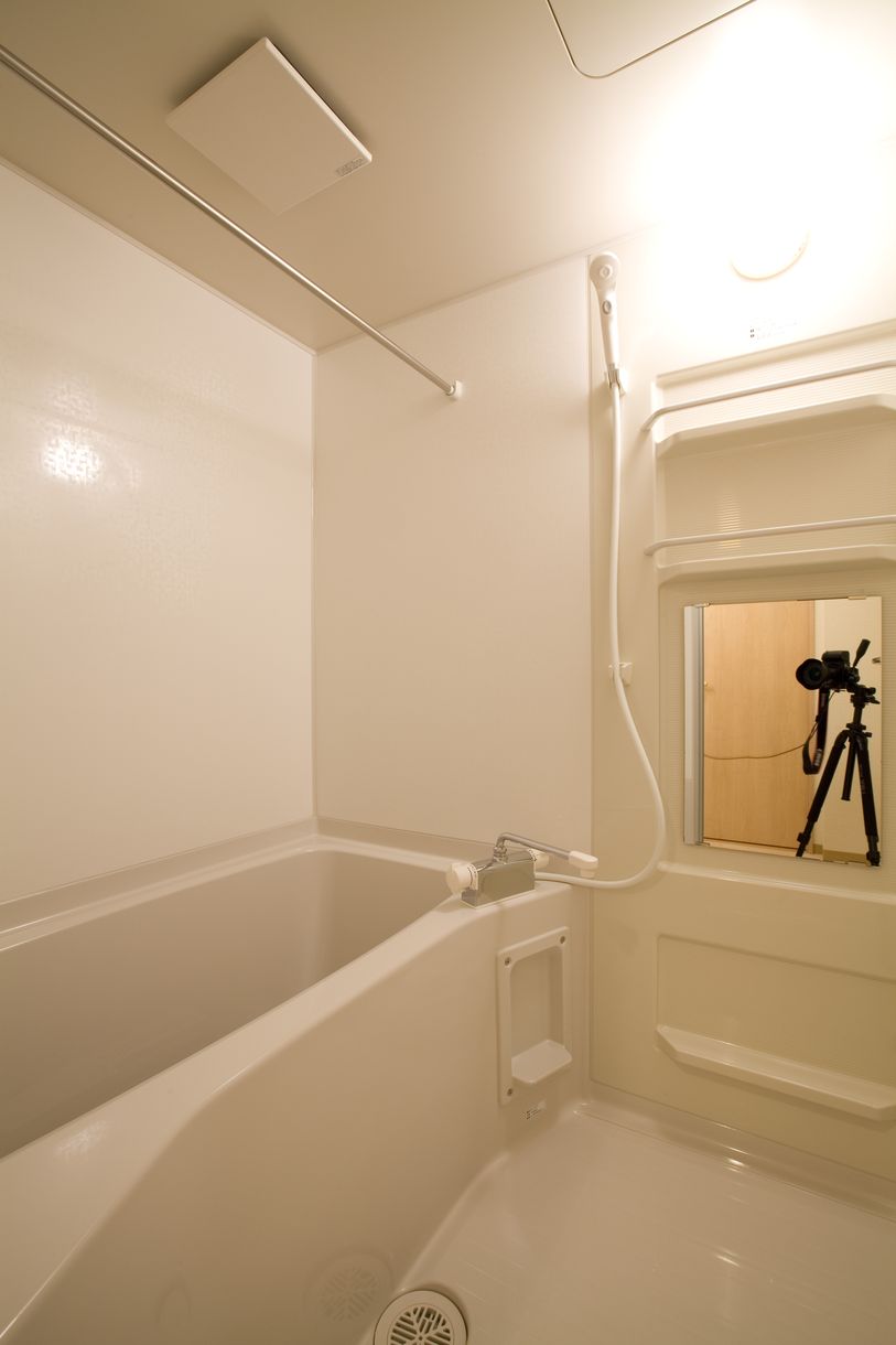 バス・シャワールーム　サーモ水栓付バスルーム