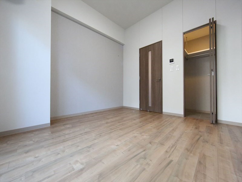 居室・リビング　洋室7.4帖　ウォークインクローゼット付（収納充実してます）