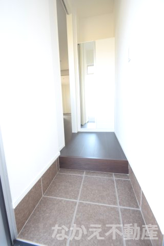 玄関　収納もある玄関です