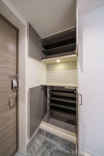 収納　シューズボックス