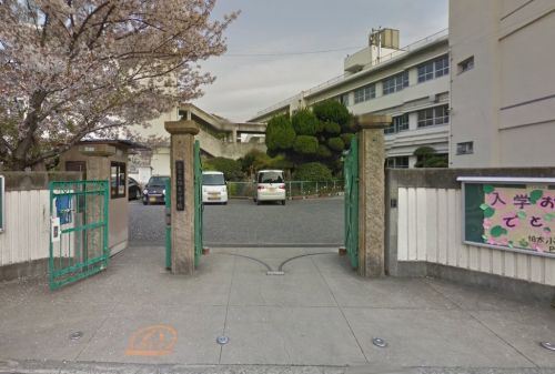 小学校　和泉市立伯太小学校（小学校）まで751m