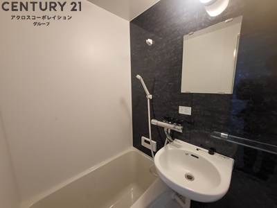 バス・シャワールーム　浴室リノベーションしております