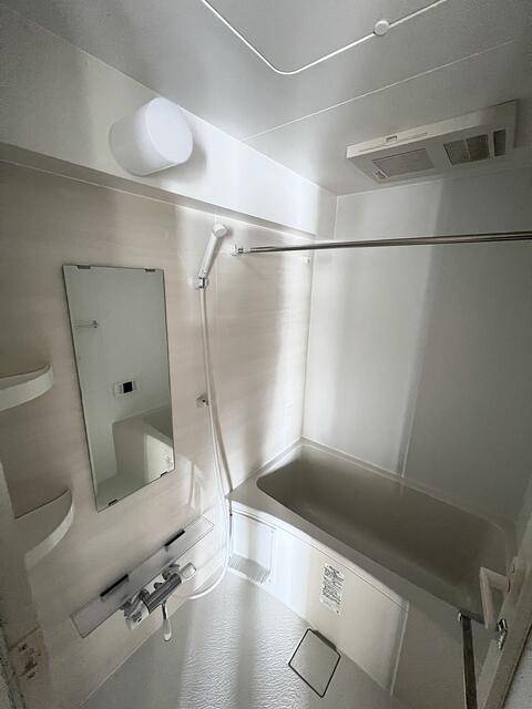 バス・シャワールーム　浴室乾燥機完備