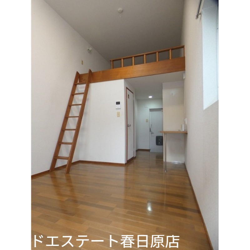 居室・リビング　別号室の写真です