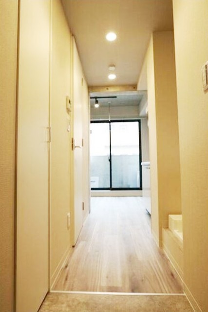 玄関　（参考写真）