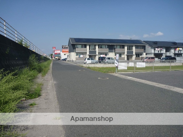 その他　前面道路（その他）まで0m