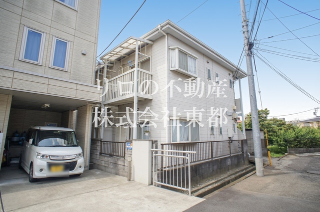 建物外観　敷地外ですが近隣に駐車場あります！空き確認してください。