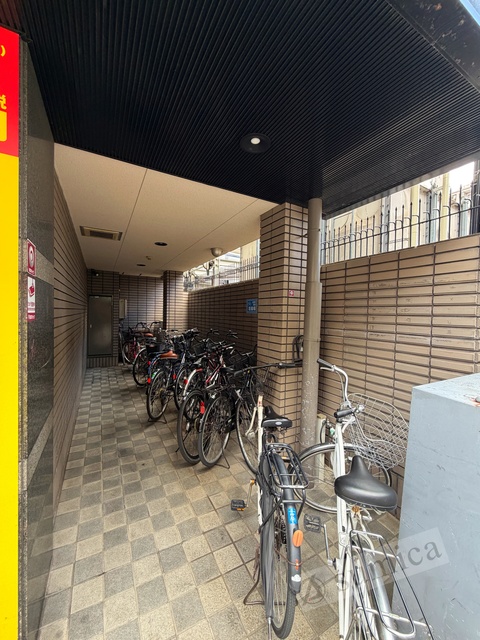 その他共有部分　屋根付き駐輪場が嬉しいです♪♪