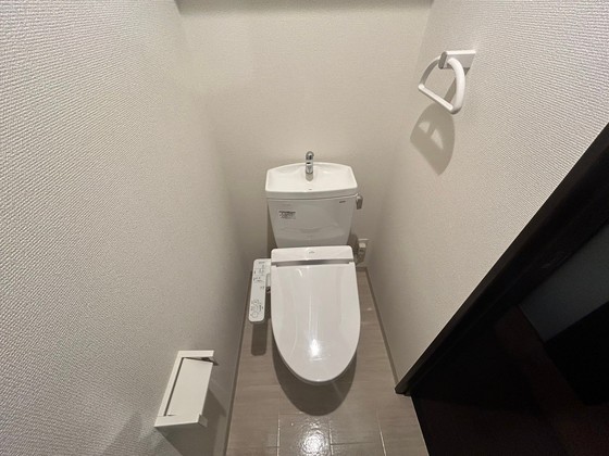 トイレ　※別部屋の写真です