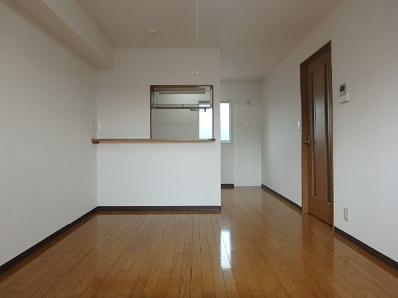 居室・リビング　図面と現状に相違がある場合には現状を優先