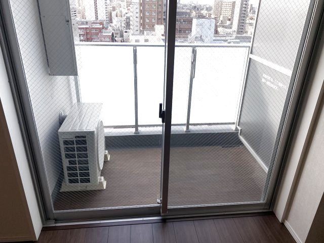 バルコニー　バルコニーあります