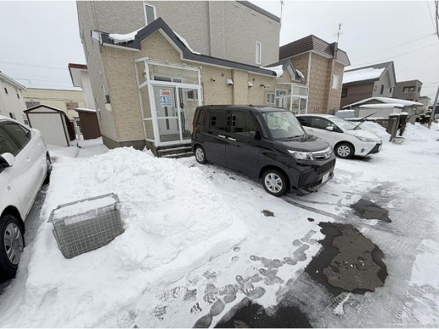 駐車場　駐車場