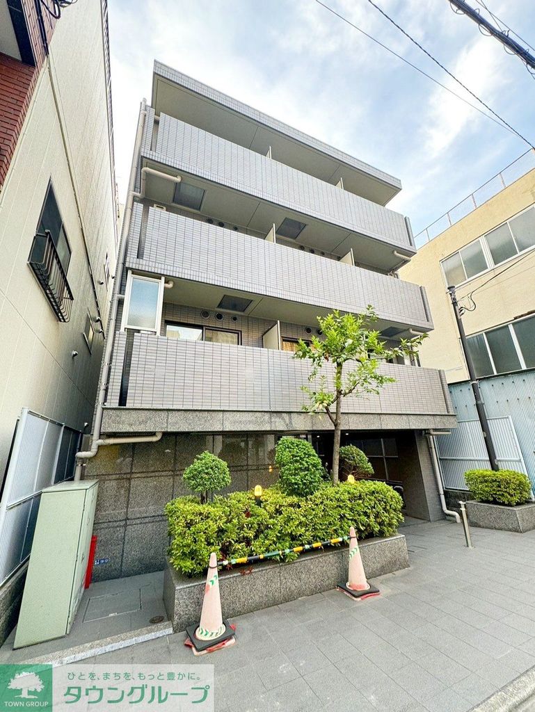 建物外観　エントランス