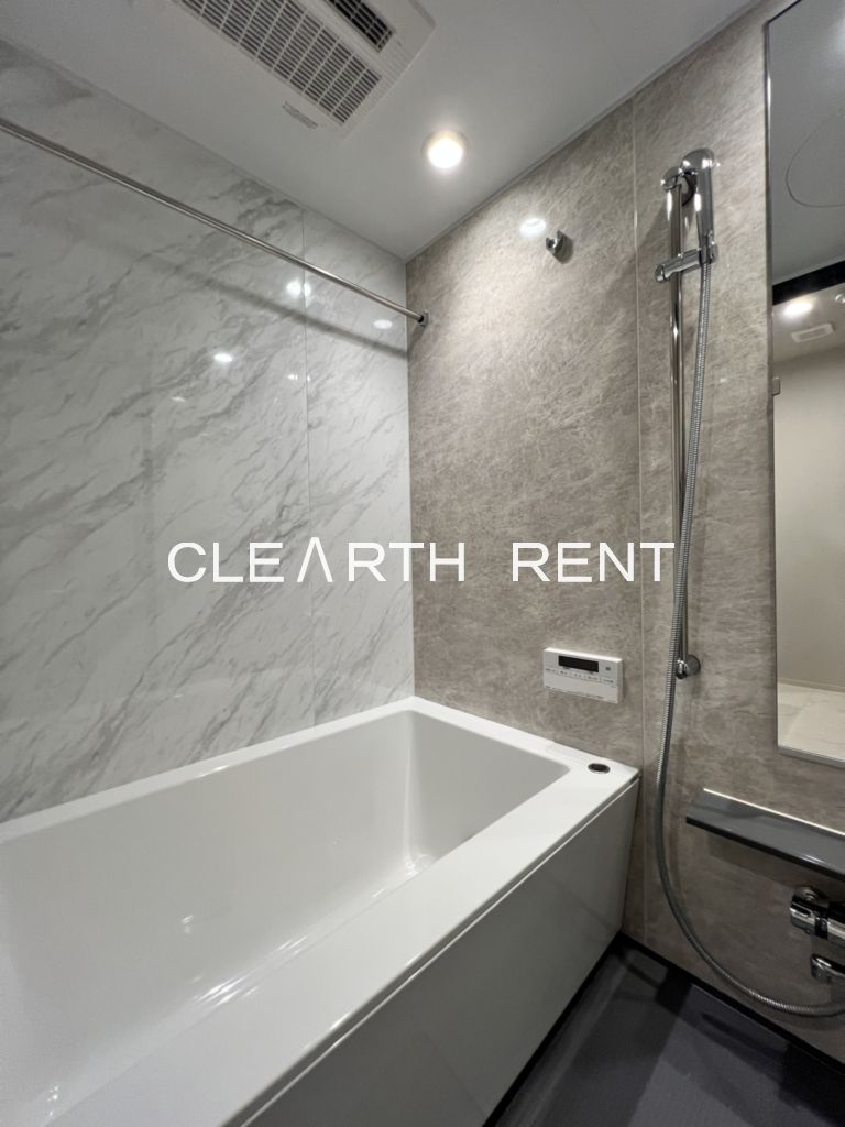 バス・シャワールーム　同タイプ別住戸写真となります。現況と異なる場合がございます。