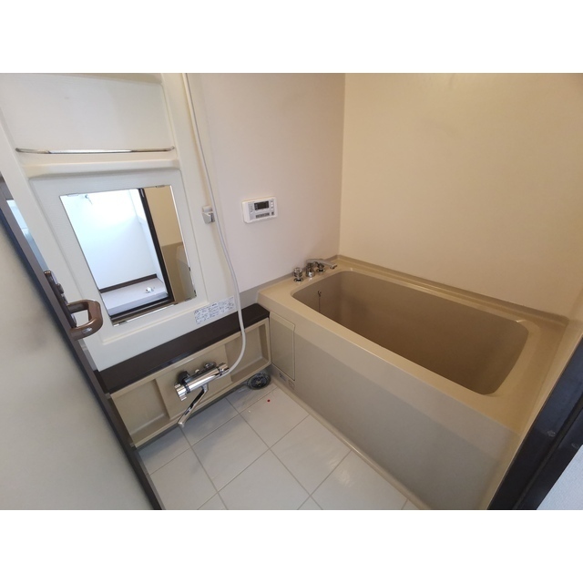 バス・シャワールーム　別号棟の写真となります。