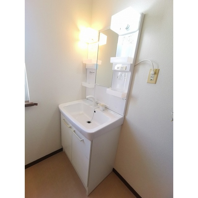 洗面設備　別号棟の写真となります。