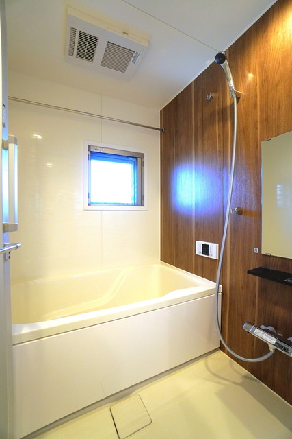 バス・シャワールーム　※写真は同タイプ住戸です。