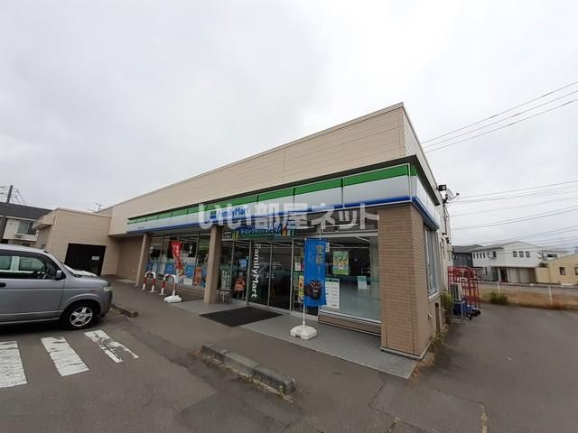 コンビニ　ファミリーマート　新潟とっぱら店（コンビニ）まで484m