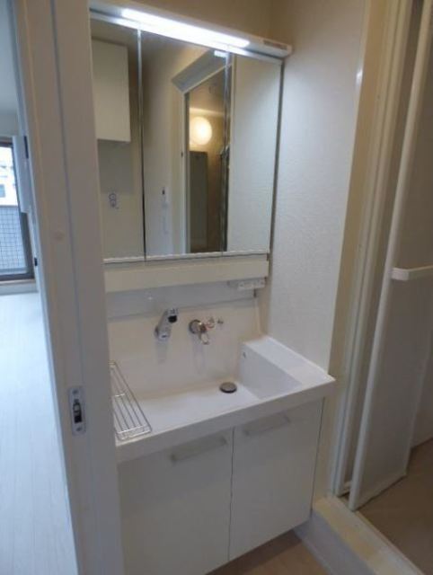 洗面設備　忙しい朝には欠かせない洗面所です