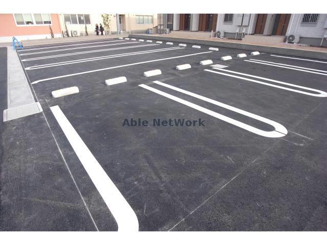 駐車場　駐車場