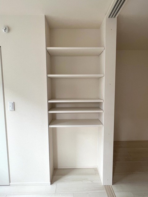 その他部屋・スペース　可動棚付き