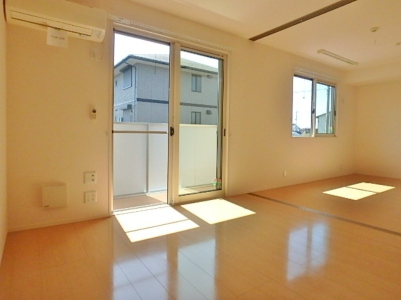 居室・リビング　図面と現状に相違がある場合には現状を優先