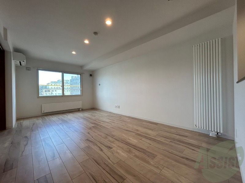 居室・リビング　広々としたリビングですね。使い勝手がよさそうですね！