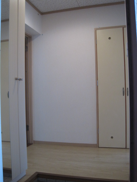 玄関　明るい玄関です。