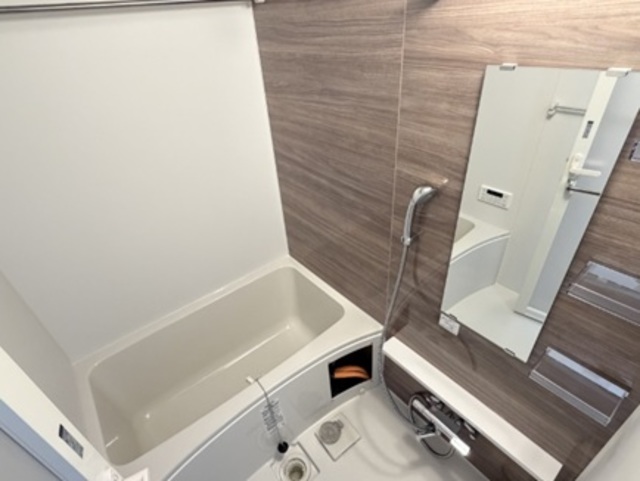 バス・シャワールーム　上質なバスルーム。