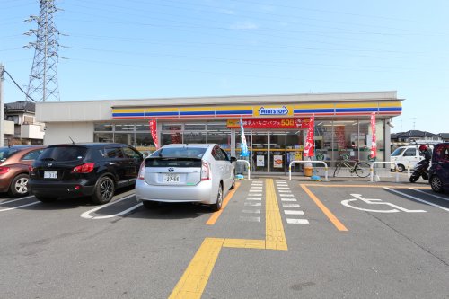 コンビニ　ミニストップ 所沢上新井店（コンビニ）まで979m