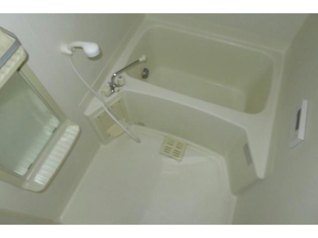 バス・シャワールーム　追炊き付きバス