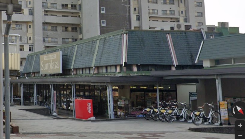 スーパー　SUPERMARKET Sunplaza(スーパーマーケット（スーパー）まで834m