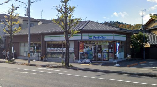コンビニ　ファミリーマート 北白川店（コンビニ）まで1737m