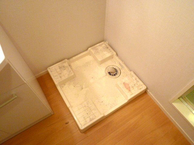 その他　室内洗濯機置場があります。