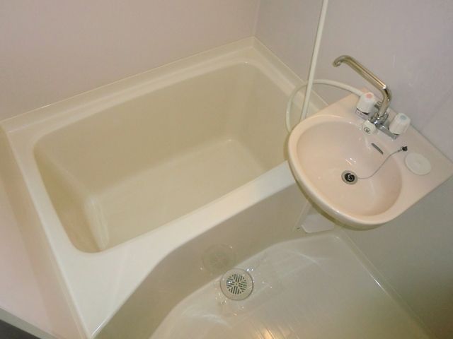 バス・シャワールーム　★バストイレ別なのでゆっくり入れます★