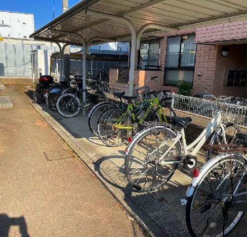 その他共有部分　屋根付き駐輪場