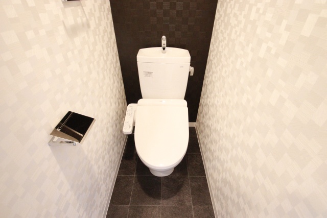 トイレ　※別室の参考写真の為、現況優先です。