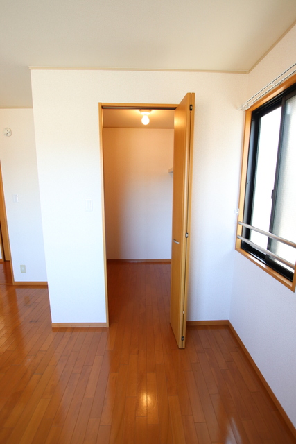 収納　※別室参考写真