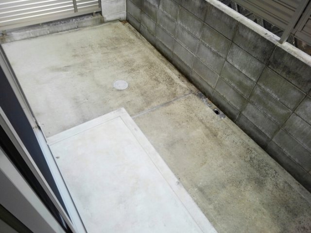 バルコニー　専用庭