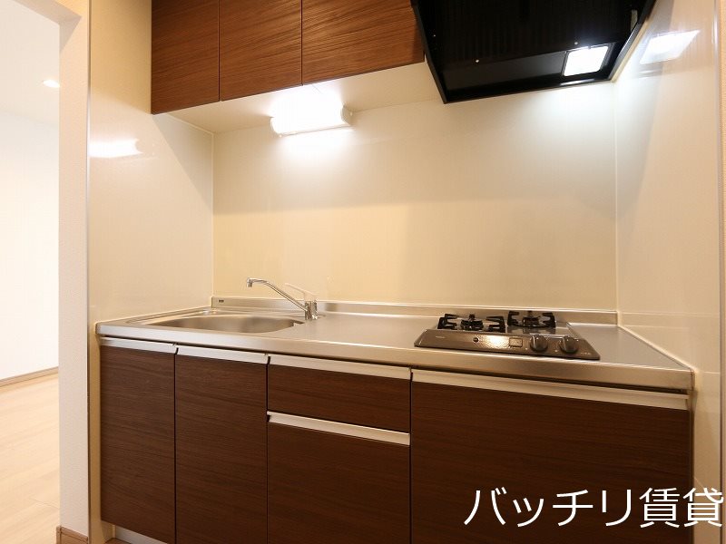 キッチン　同型タイプの為、現状を優先いたします