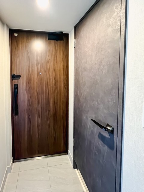 玄関　※写真は同タイプ住戸です。