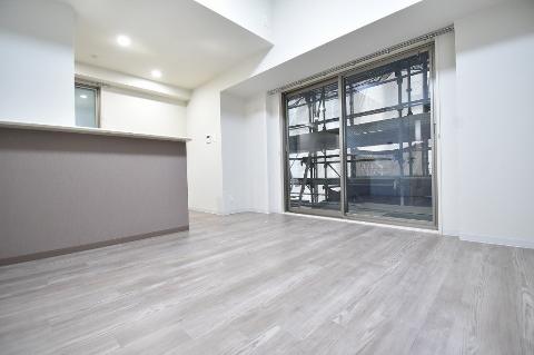 居室・リビング　室内